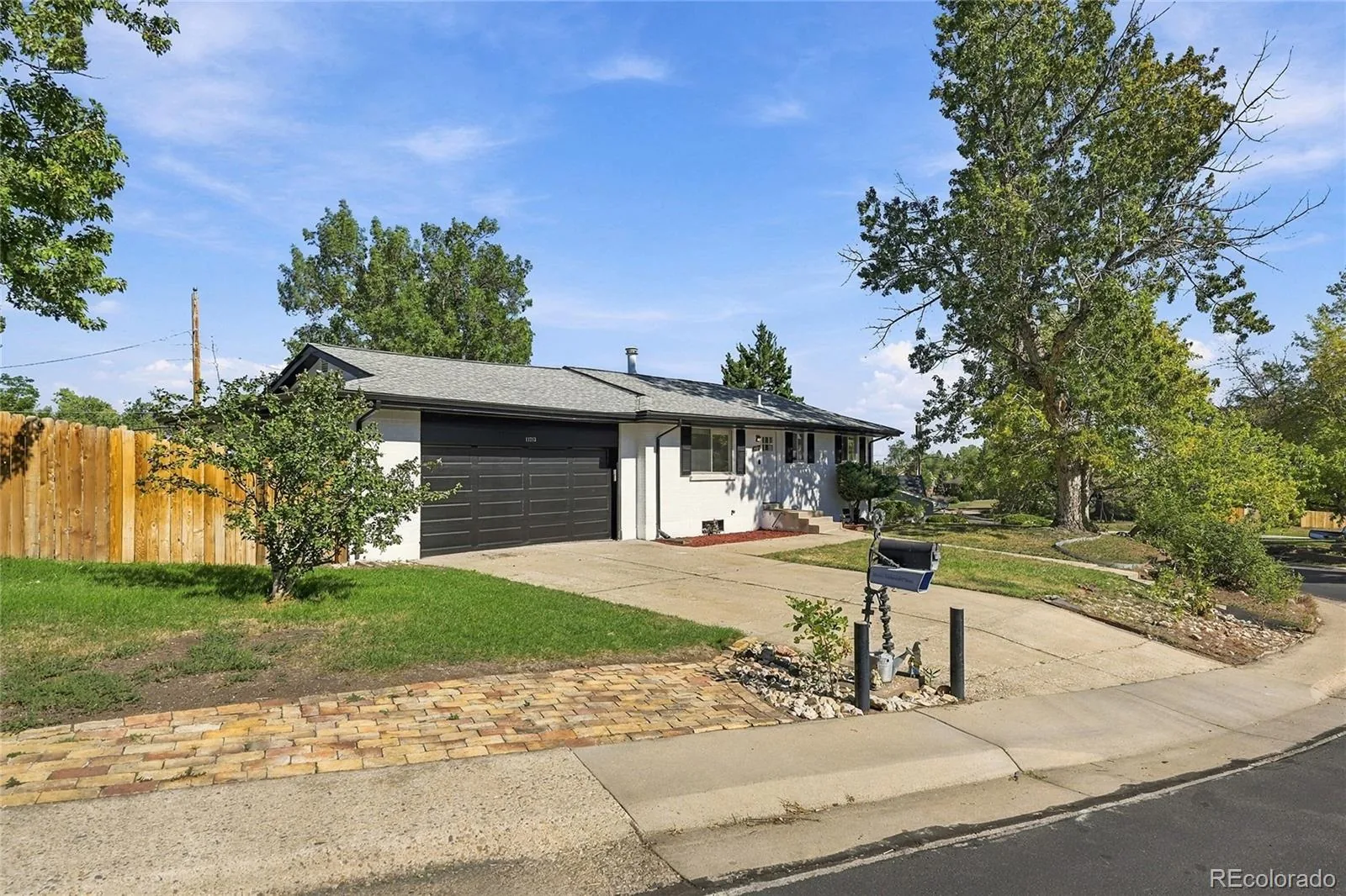 11213 W Briarwood Drive Lakewood CO 80226 | MLS #REC3666824 09242026151316 1600 1