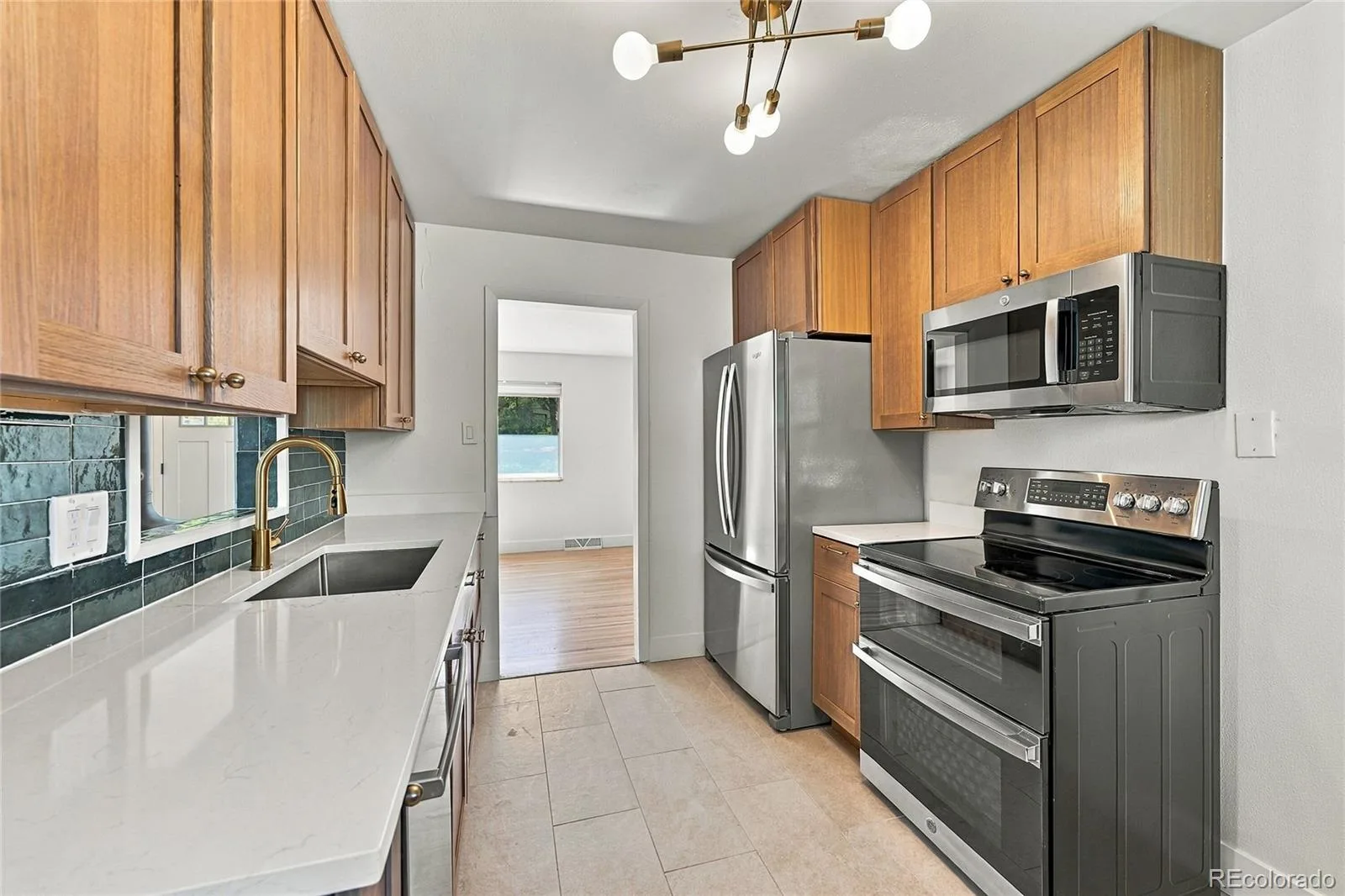 11213 W Briarwood Drive Lakewood CO 80226 | MLS #REC3666824 09242026151316 1600 17