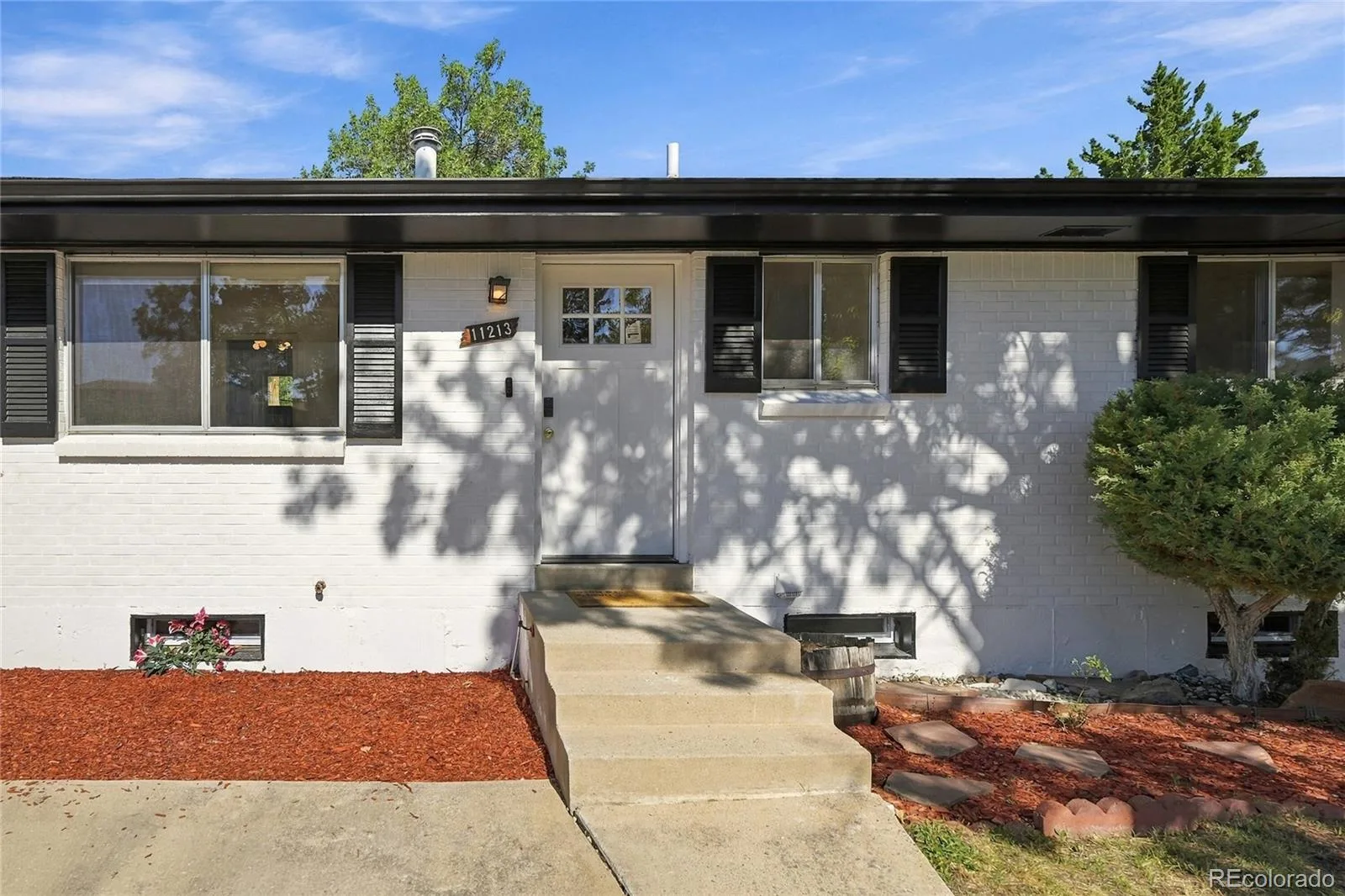 11213 W Briarwood Drive Lakewood CO 80226 | MLS #REC3666824 09242026151316 1600 2