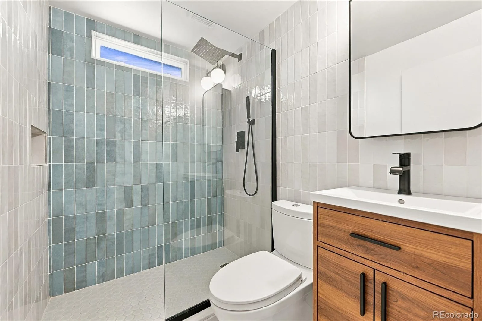 11213 W Briarwood Drive Lakewood CO 80226 | MLS #REC3666824 09242026151316 1600 31