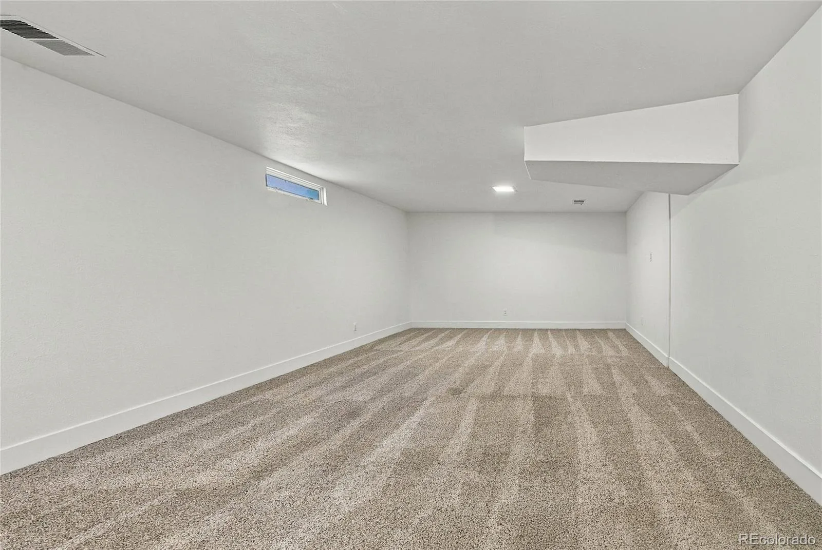 11213 W Briarwood Drive Lakewood CO 80226 | MLS #REC3666824 09242026151316 1600 35