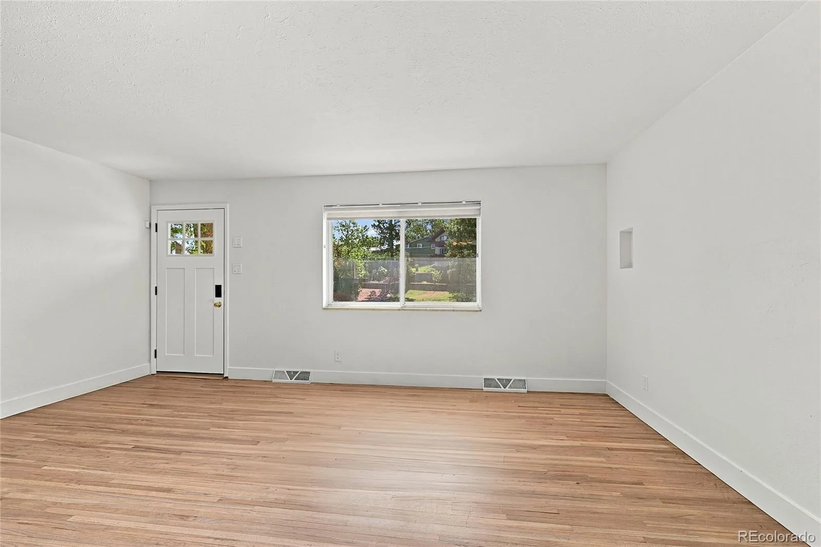 11213 W Briarwood Drive Lakewood CO 80226 | MLS #REC3666824 09242026151316 1600 7