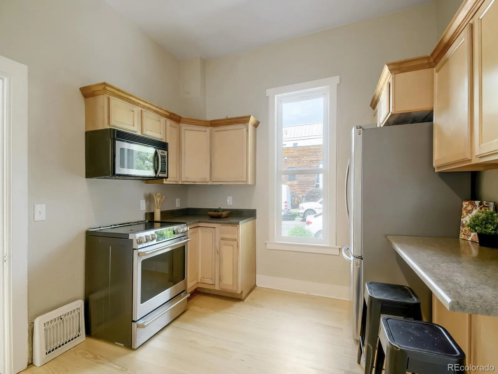 2127 W 33rd Avenue Denver CO 80211 MLS #REC3669392 06232026210131 1600 15