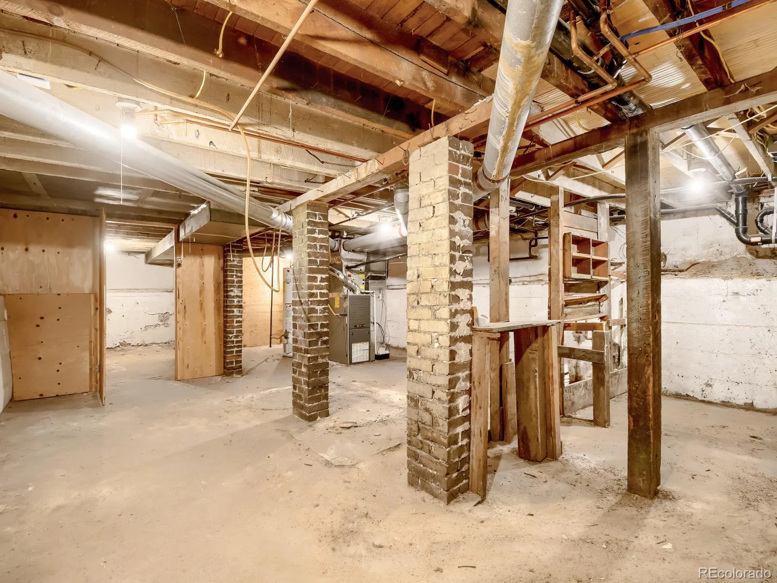 2127 W 33rd Avenue Denver CO 80211 MLS #REC3669392 06232026210131 1600 26