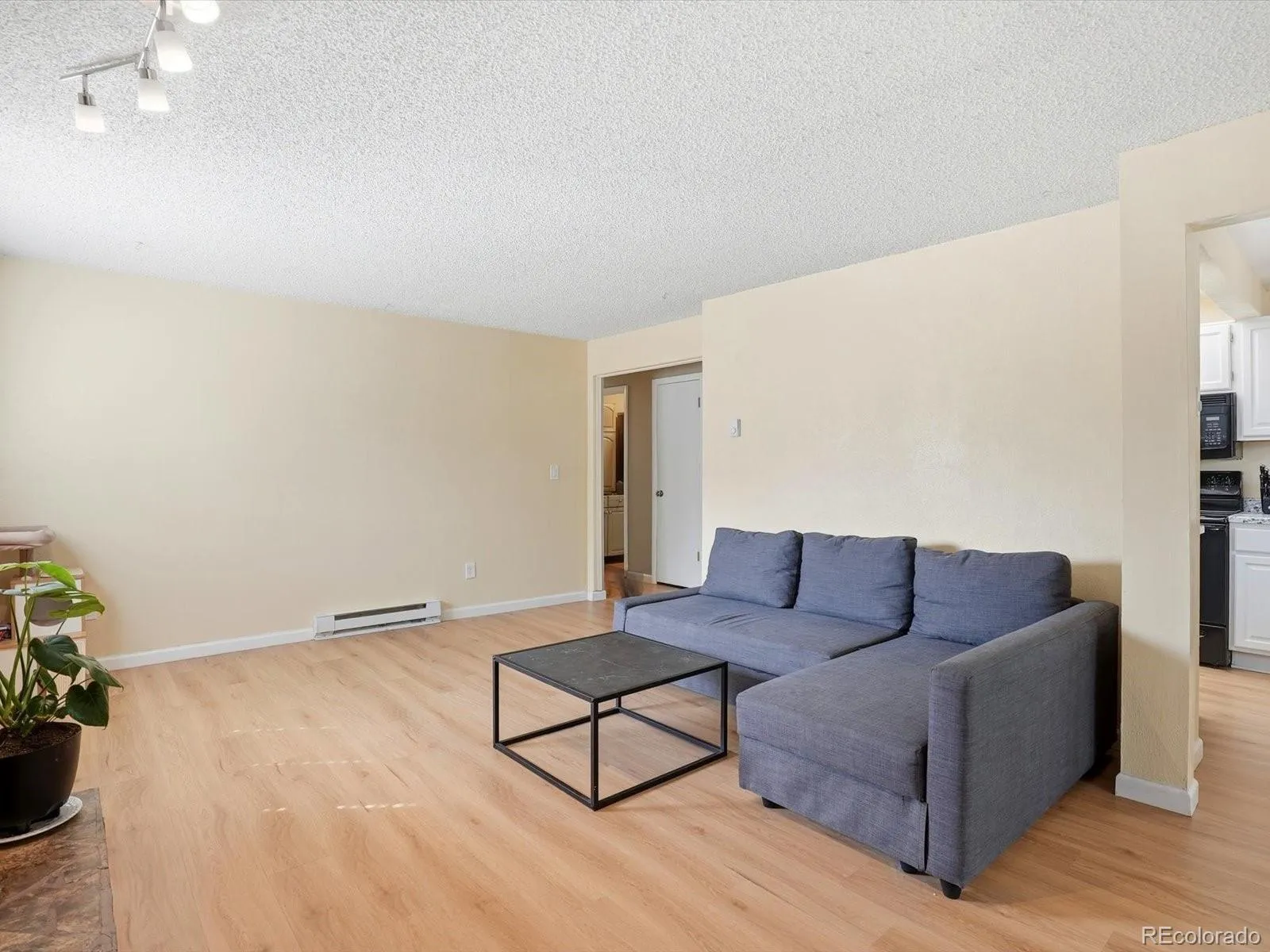 4066 S Atchison Way #102 Aurora CO 80014 MLS #REC3670813 04102026174613 1600 19