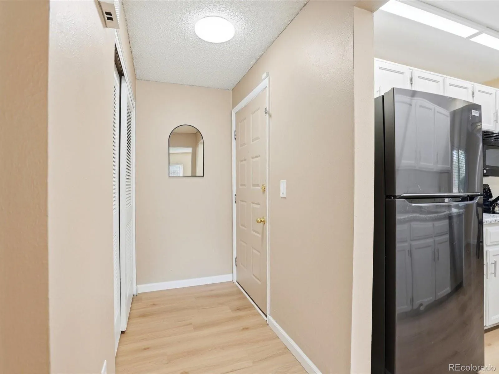 4066 S Atchison Way #102 Aurora CO 80014 MLS #REC3670813 04102026174613 1600 6