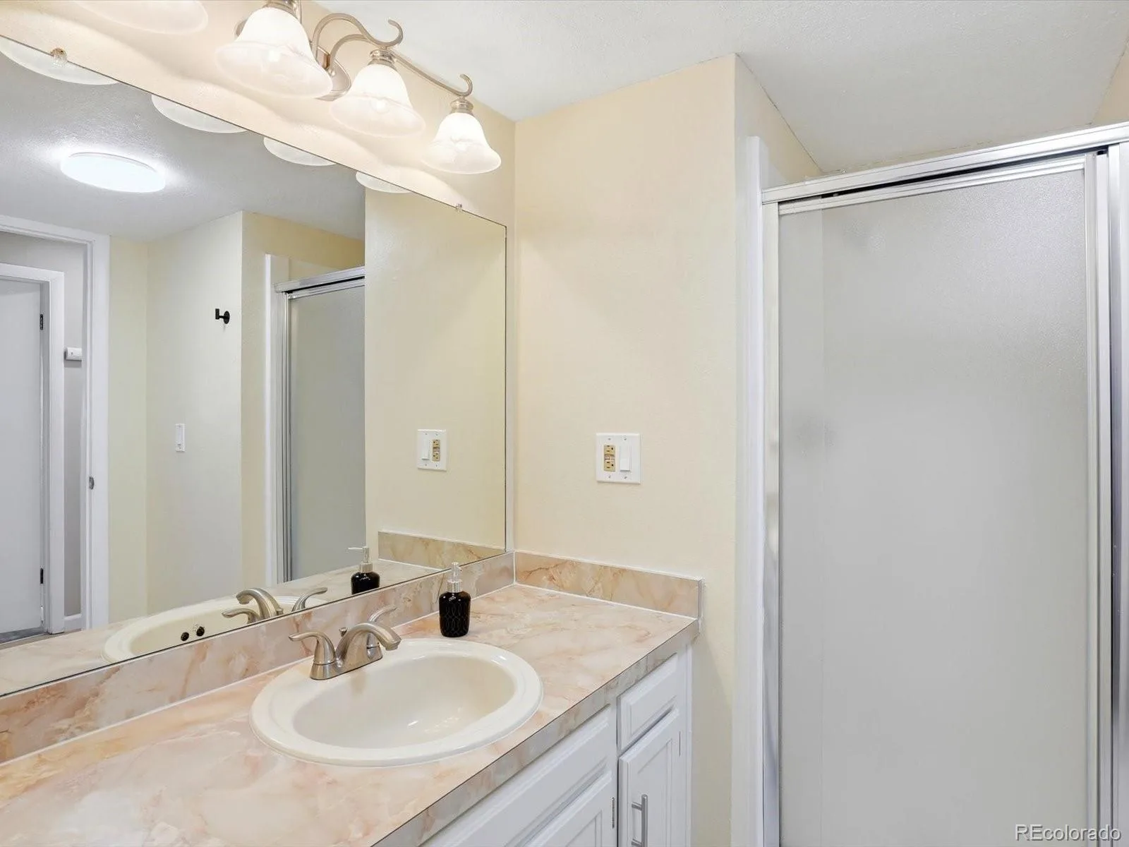 4066 S Atchison Way #102 Aurora CO 80014 | MLS #REC3670813 08262026223041 1600 28