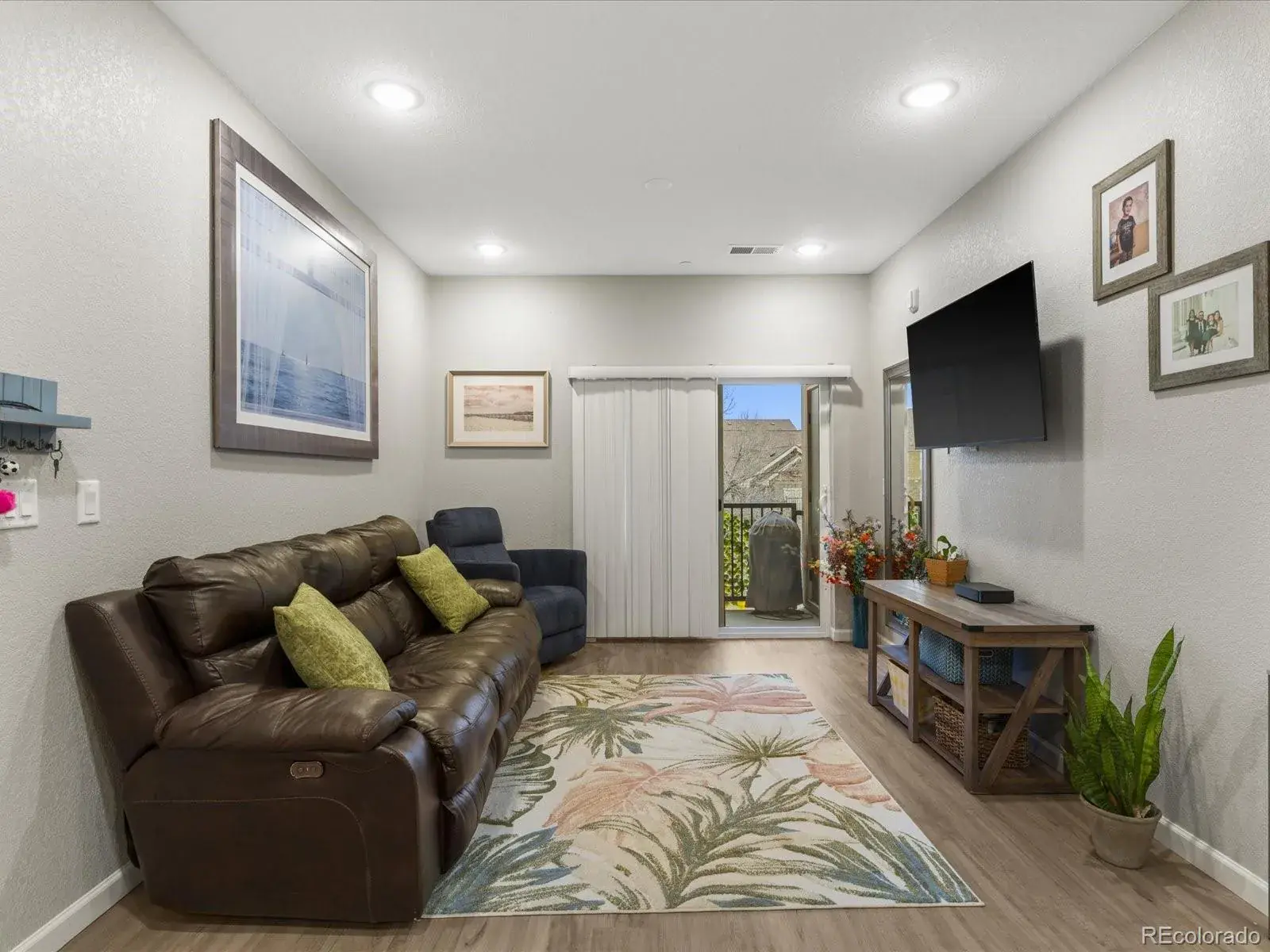 9981 W Victoria Place #202 Littleton CO 80127 MLS #REC3671516 02062026203401 1600 6
