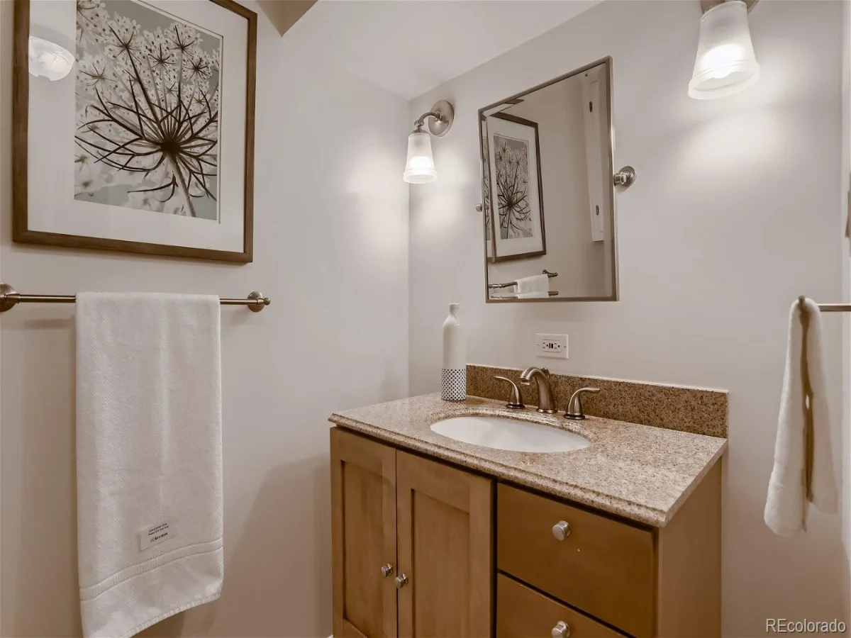 2988 S Niagara Way Denver CO 80224 MLS #REC3672252 06102026113921 1200 15