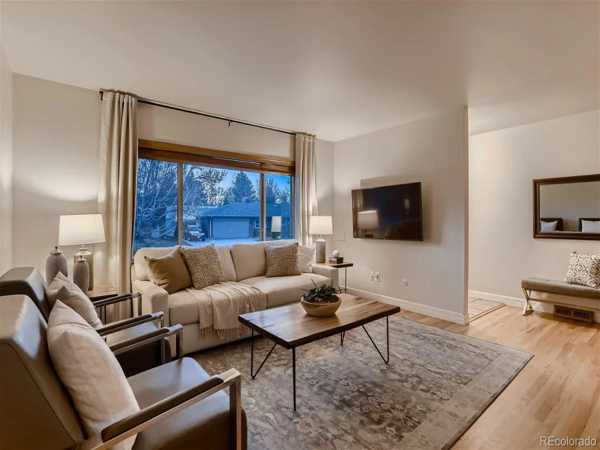 2988 S Niagara Way Denver CO 80224 MLS #REC3672252 06102026113921 1200 3