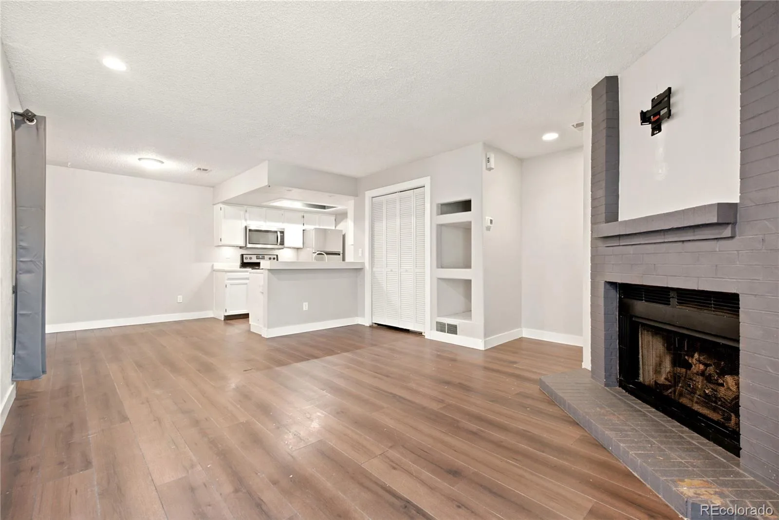 8376 S Upham Way #A106 Littleton CO 80128 | MLS #REC3672676 07032026222953 1600 2