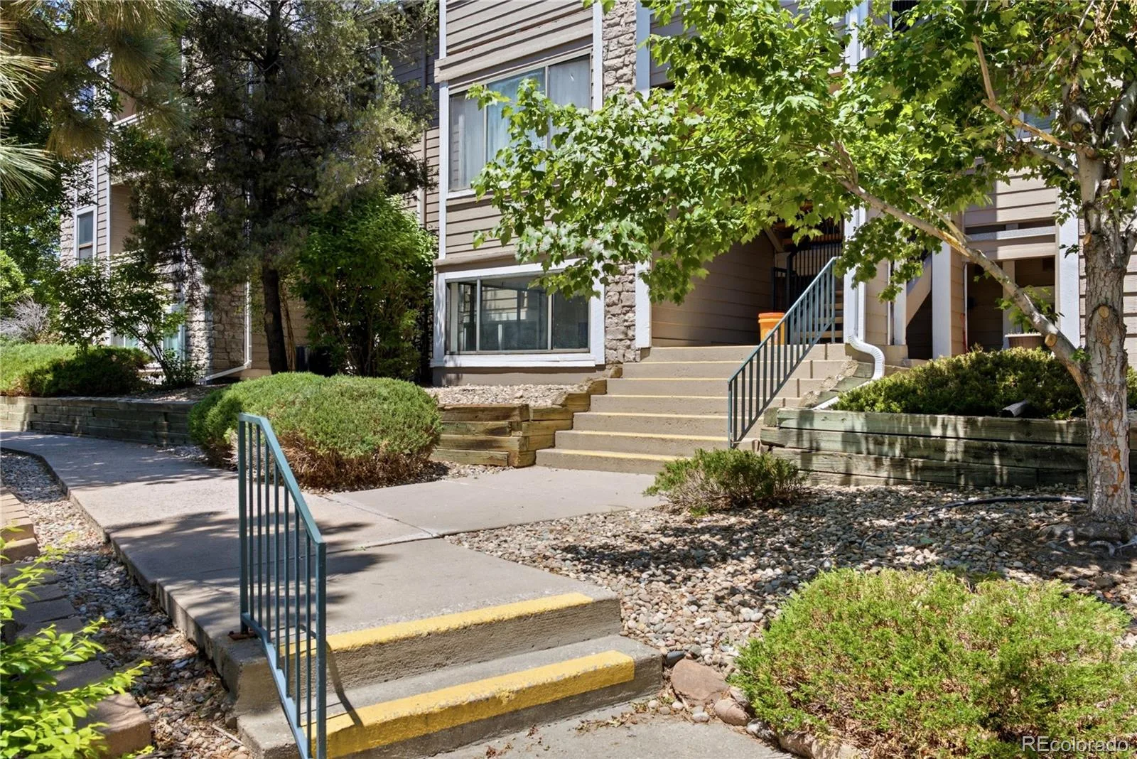 8376 S Upham Way #A106 Littleton CO 80128 | MLS #REC3672676 07032026222953 1600 22