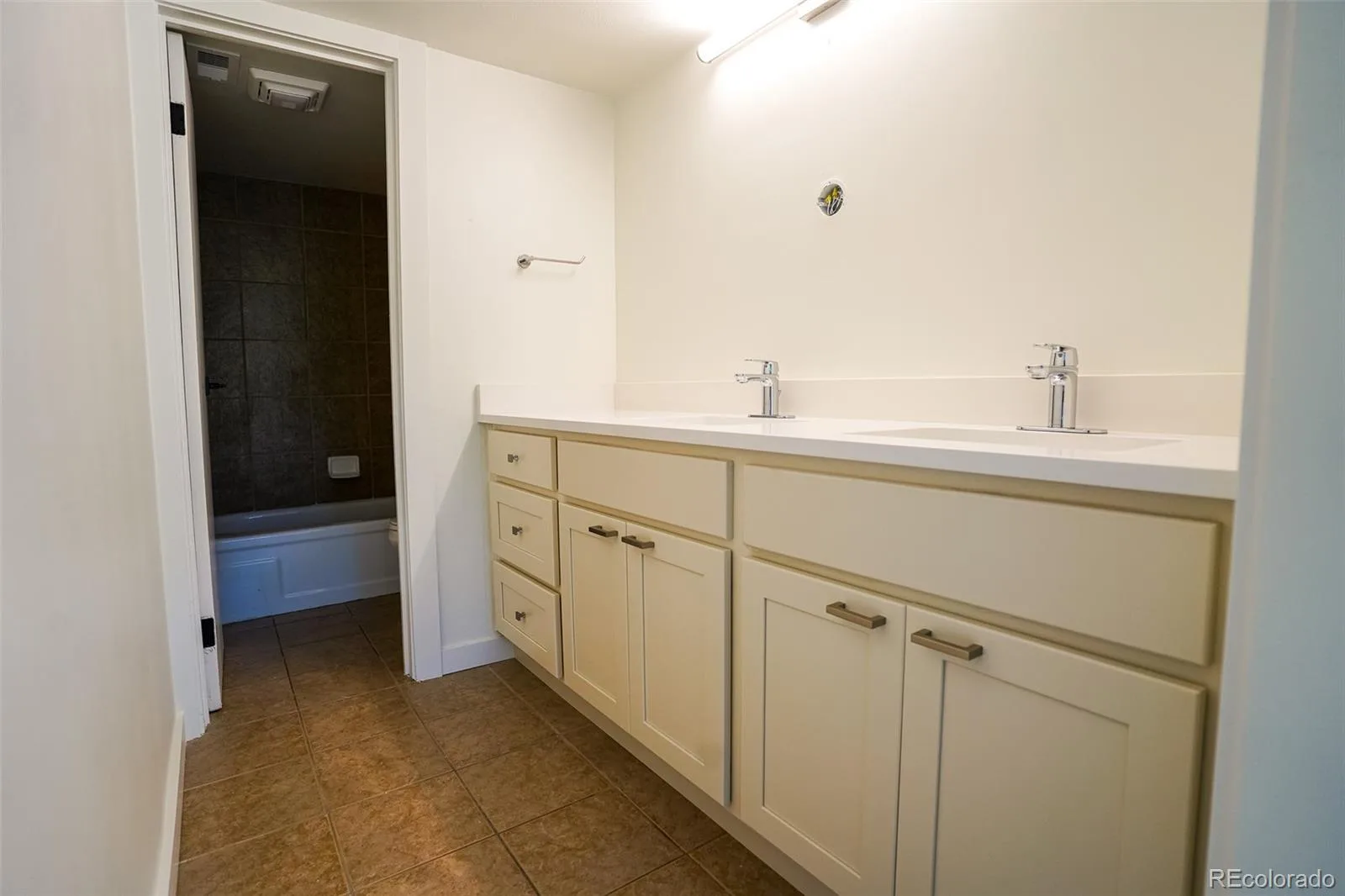 9700 E Iliff Avenue #D39 Denver CO 80231 | MLS #REC3673909 09232026082902 1600 11