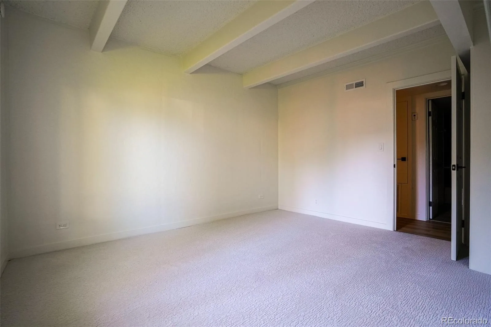 9700 E Iliff Avenue #D39 Denver CO 80231 | MLS #REC3673909 09232026082902 1600 6