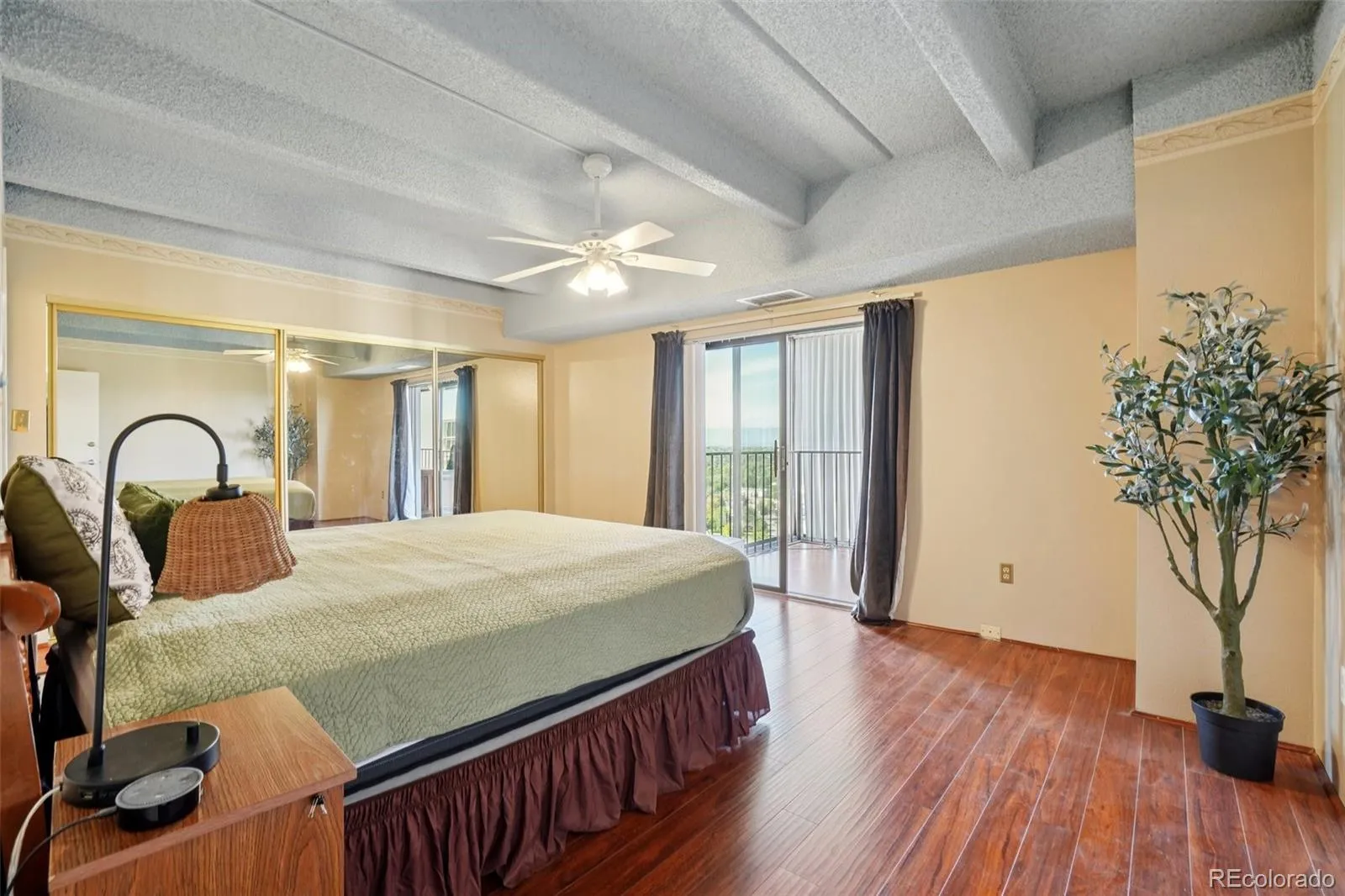 7877 E Mississippi Avenue #1501 Denver CO 80247 MLS #REC3673969 05112026152726 1600 12