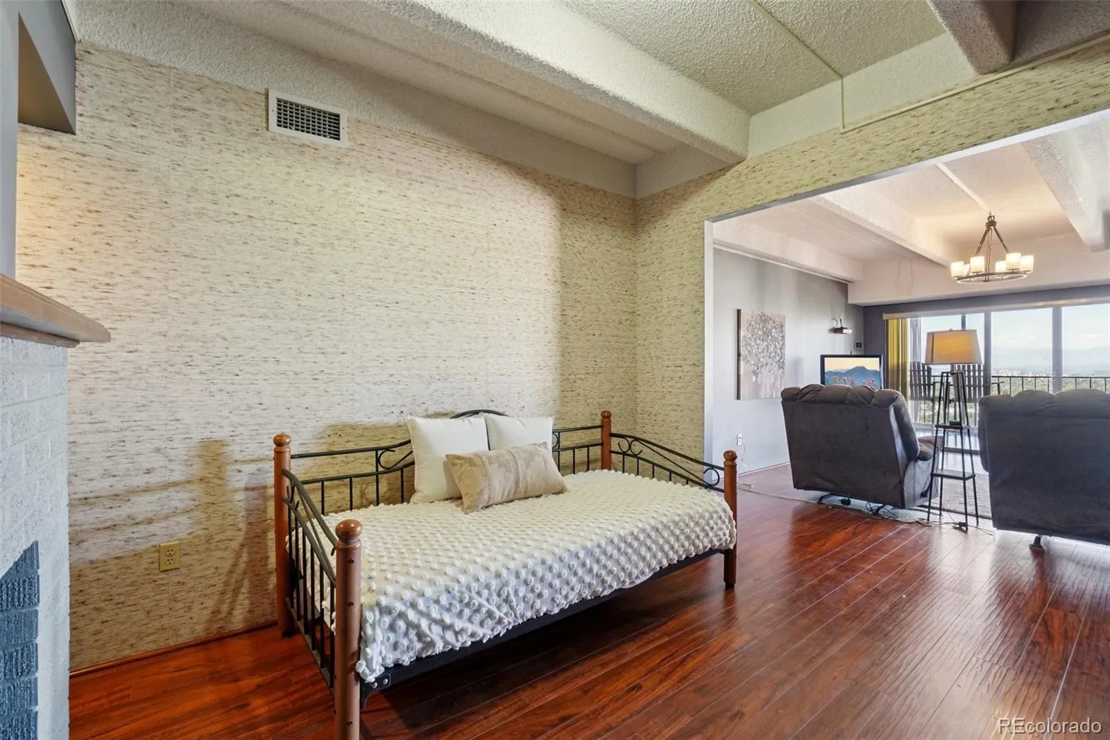 7877 E Mississippi Avenue #1501 Denver CO 80247 MLS #REC3673969 05112026152726 1600 17