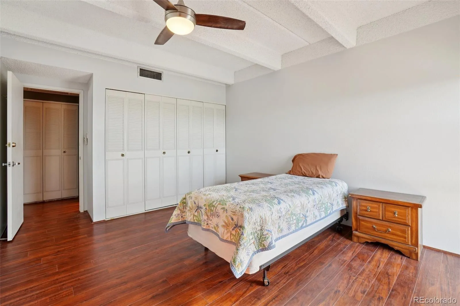 7877 E Mississippi Avenue #1501 Denver CO 80247 MLS #REC3673969 05112026152726 1600 19
