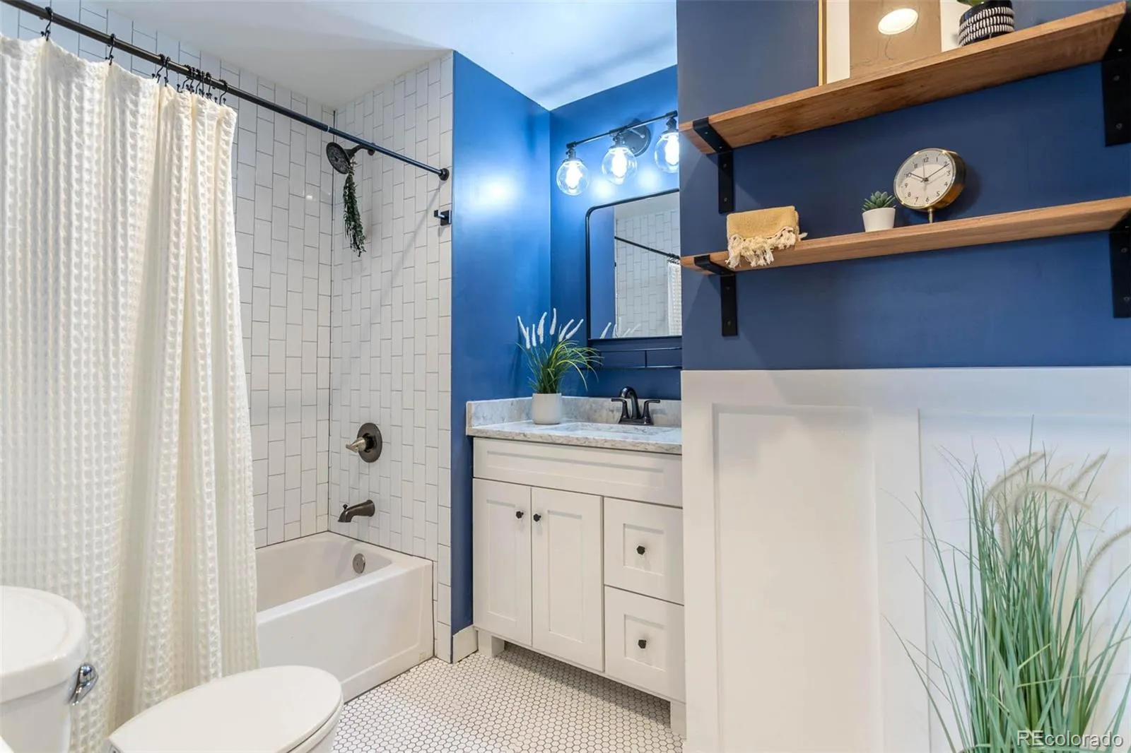 3461 S Ivy Way Denver CO 80222 MLS #REC3675504 05152026195104 1600 16