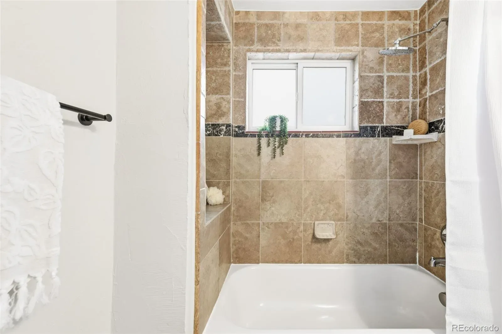 03272026000351 1600 19