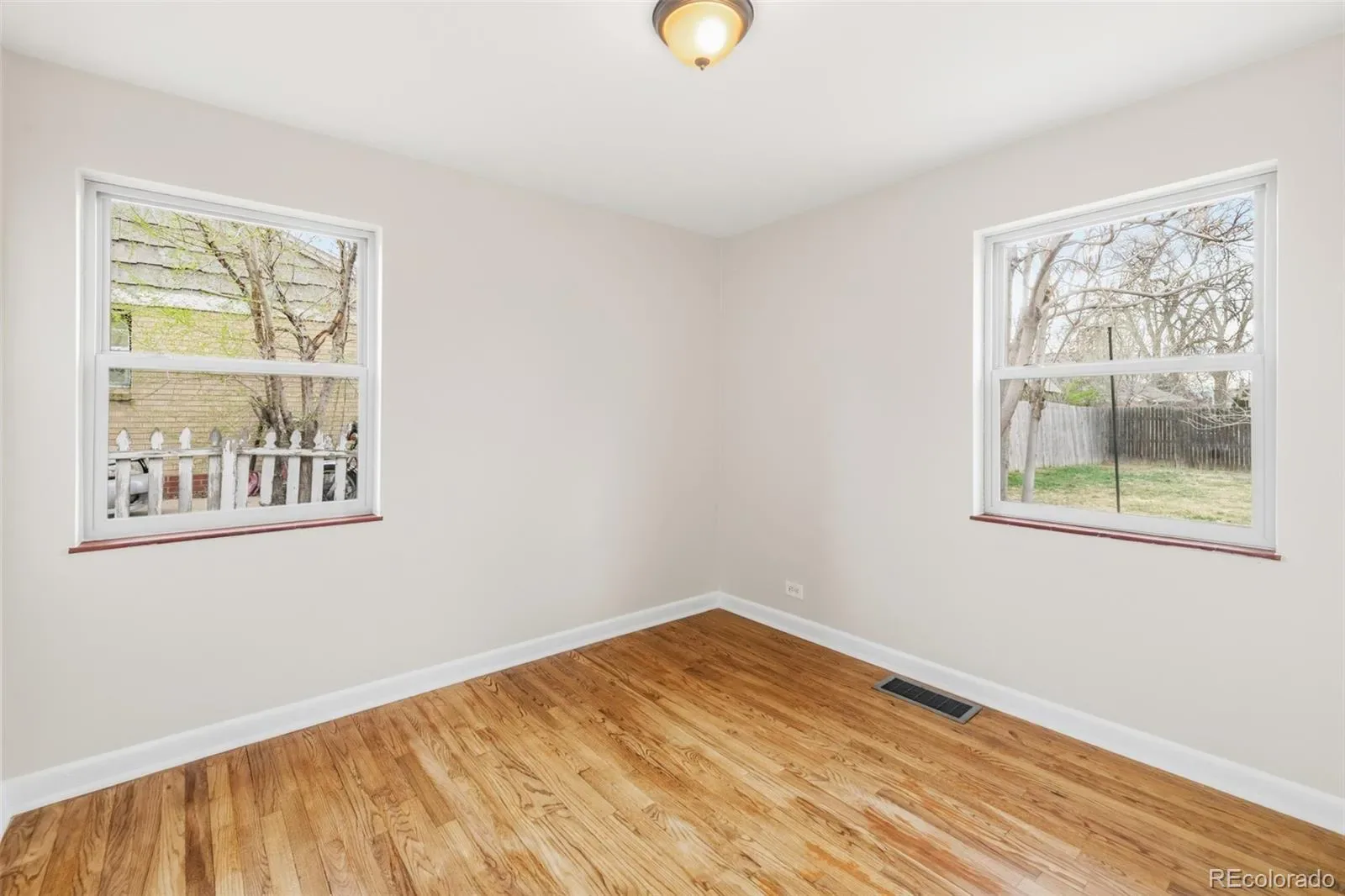 03272026000351 1600 21