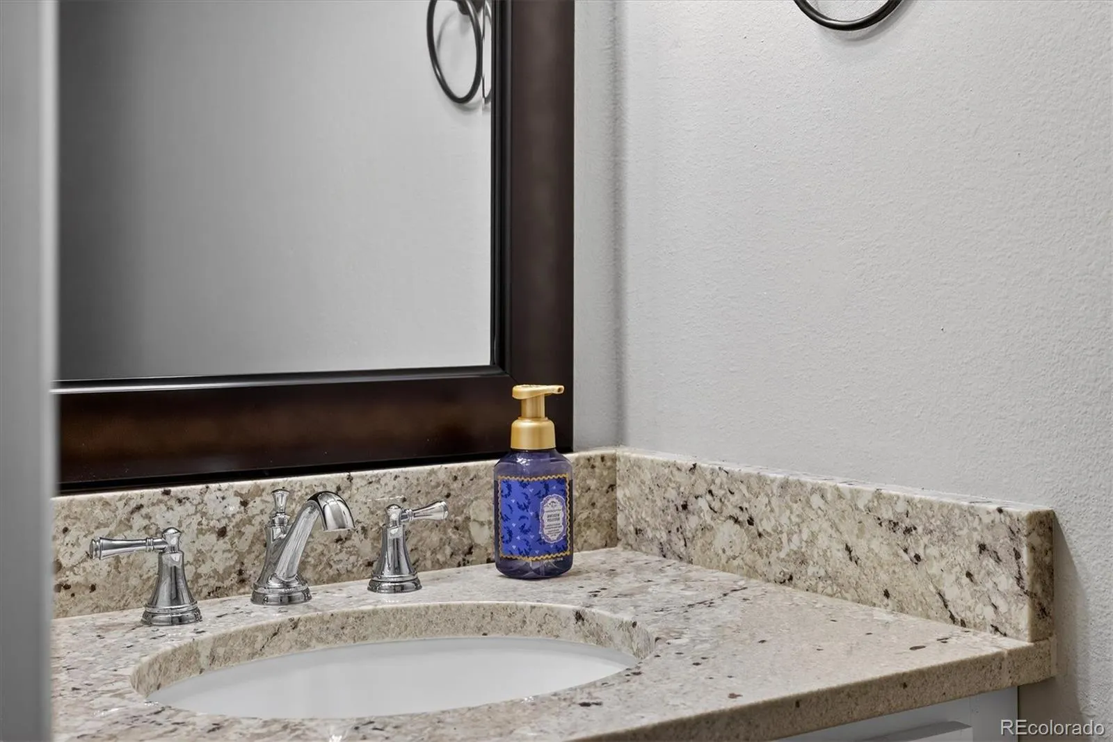 1700 S Helena Street Aurora CO 80017 MLS #REC3676269 05012026040748 1600 30