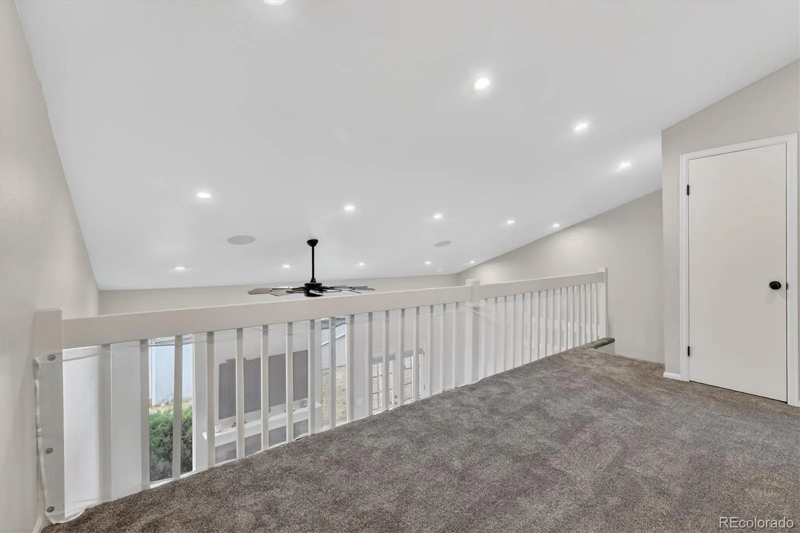 1700 S Helena Street Aurora CO 80017 MLS #REC3676269 05012026040748 1600 32
