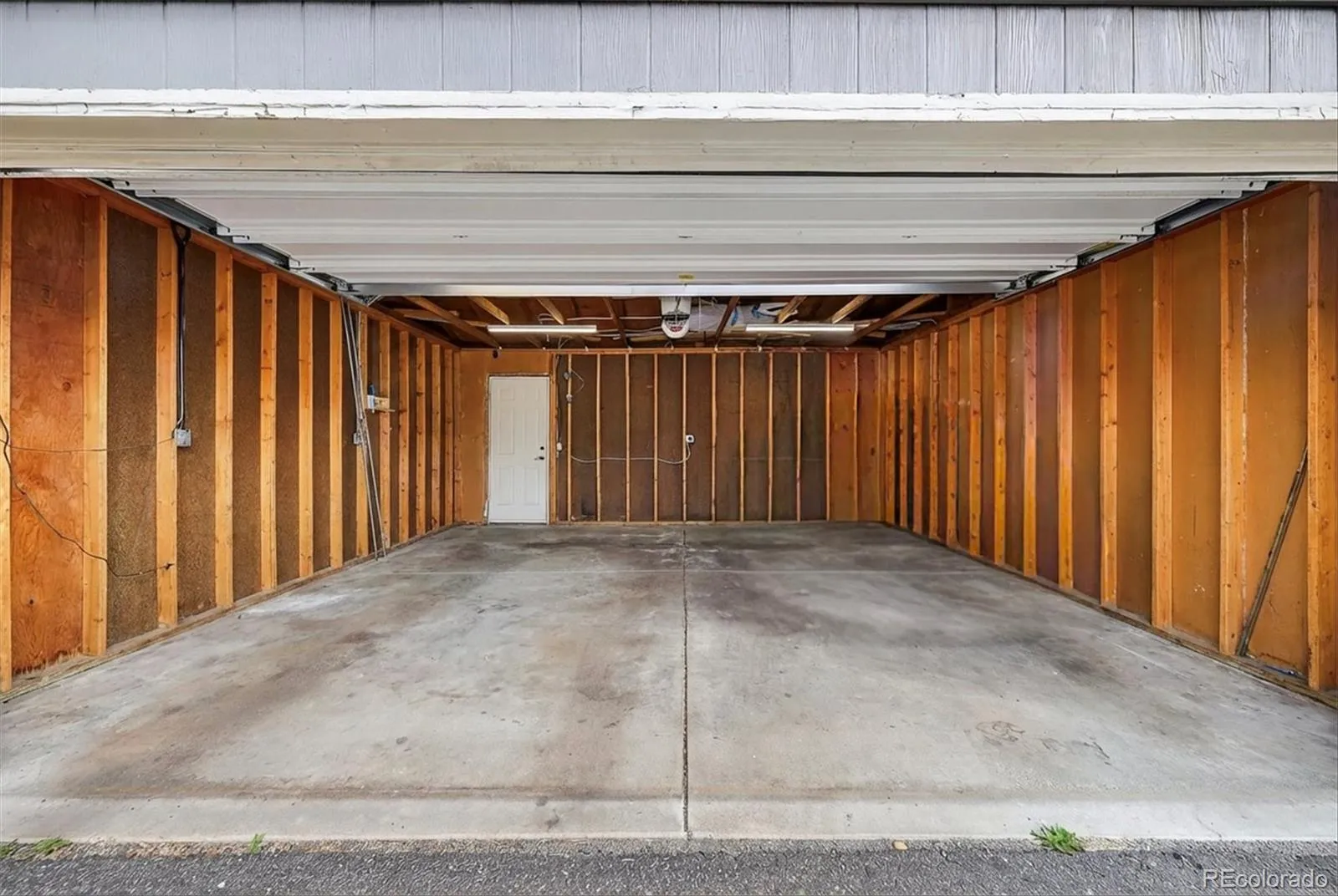 1700 S Helena Street Aurora CO 80017 MLS #REC3676269 05012026040748 1600 41