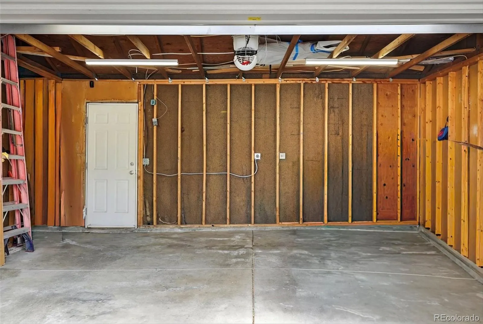 1700 S Helena Street Aurora CO 80017 MLS #REC3676269 05012026040748 1600 42