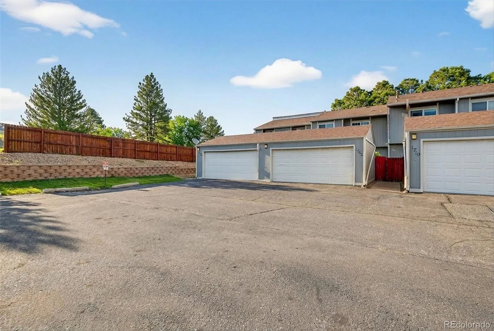1700 S Helena Street Aurora CO 80017 MLS #REC3676269 05012026040748 1600 46