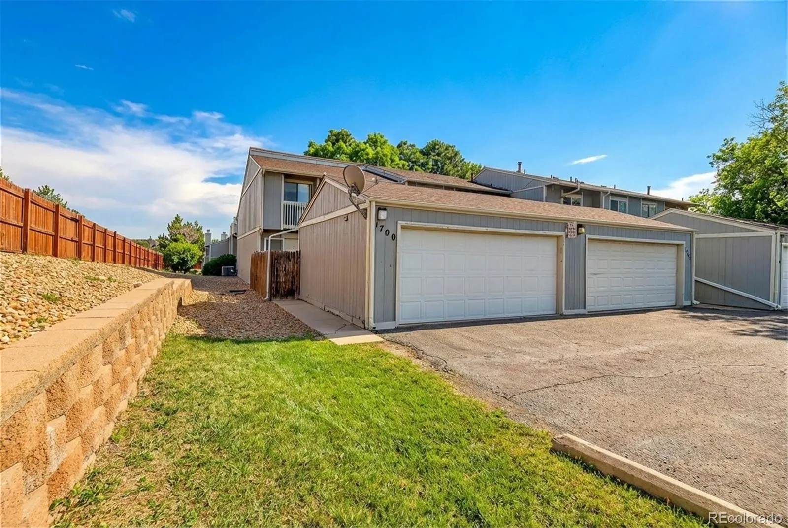 1700 S Helena Street Aurora CO 80017 MLS #REC3676269 05012026040748 1600 47