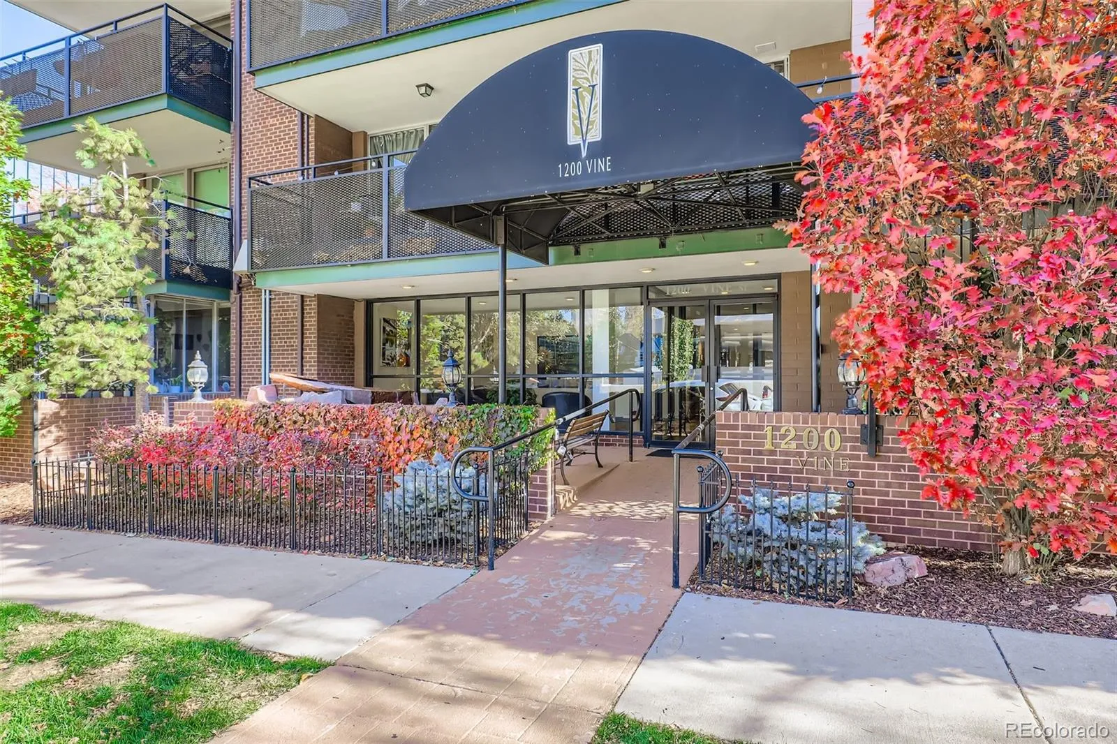 04162026015327 1600 22