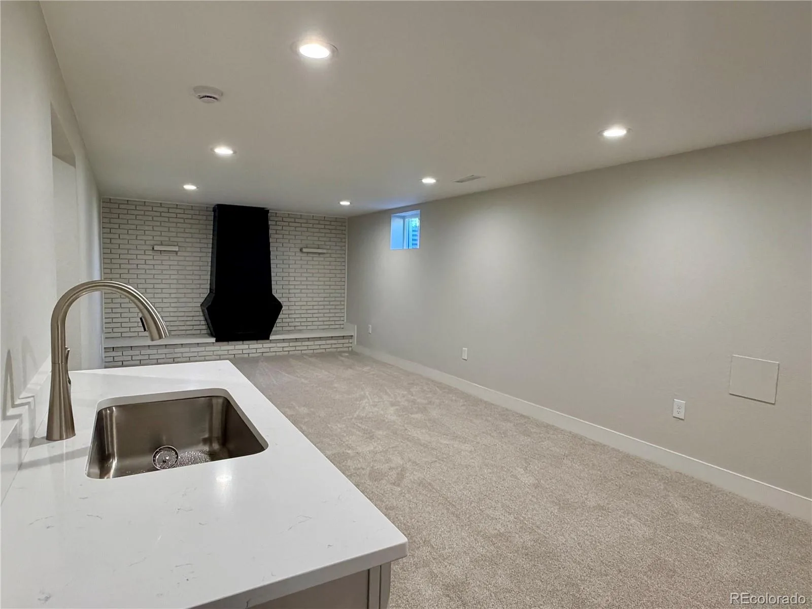 1586 S Dover Court Lakewood CO 80232 | MLS #REC3681068 09242026231654 1600 16