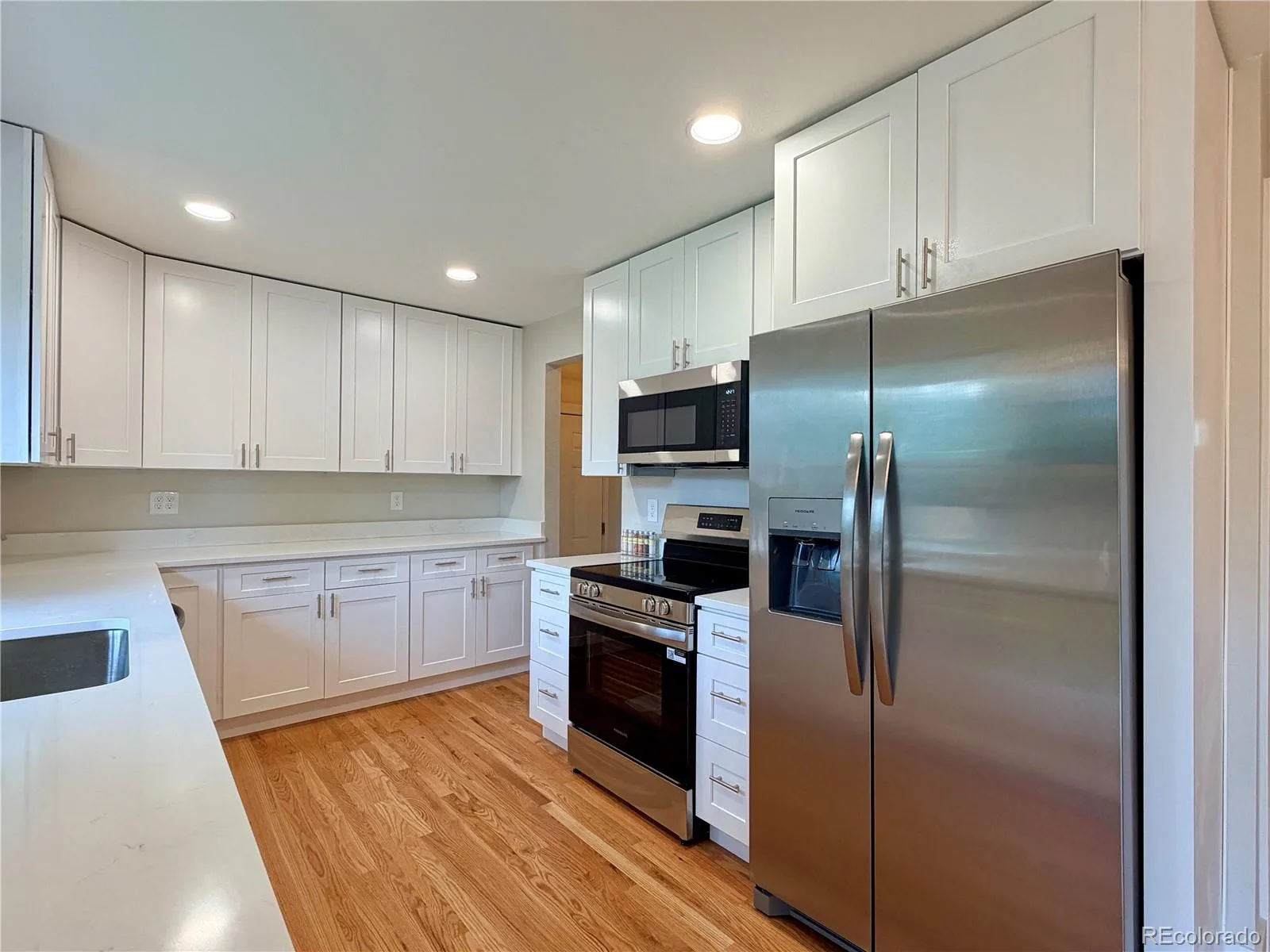 1586 S Dover Court Lakewood CO 80232 | MLS #REC3681068 09242026231654 1600 2