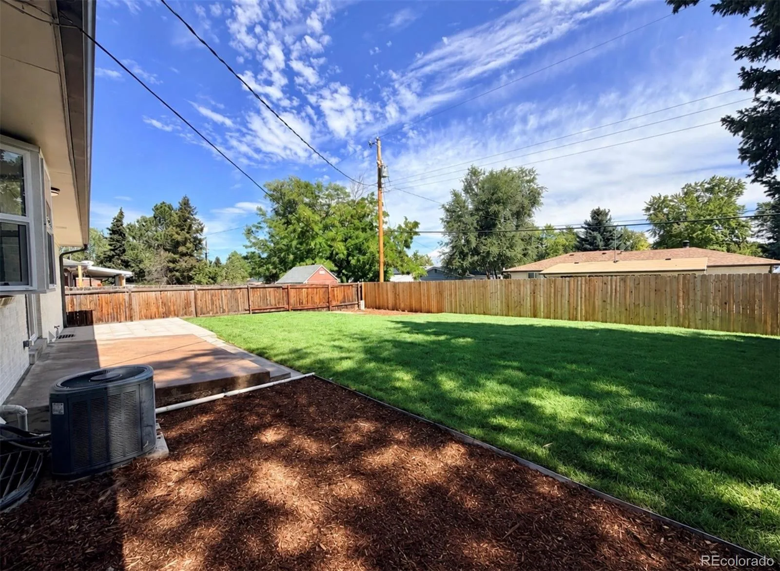 1586 S Dover Court Lakewood CO 80232 | MLS #REC3681068 09242026231654 1600 21
