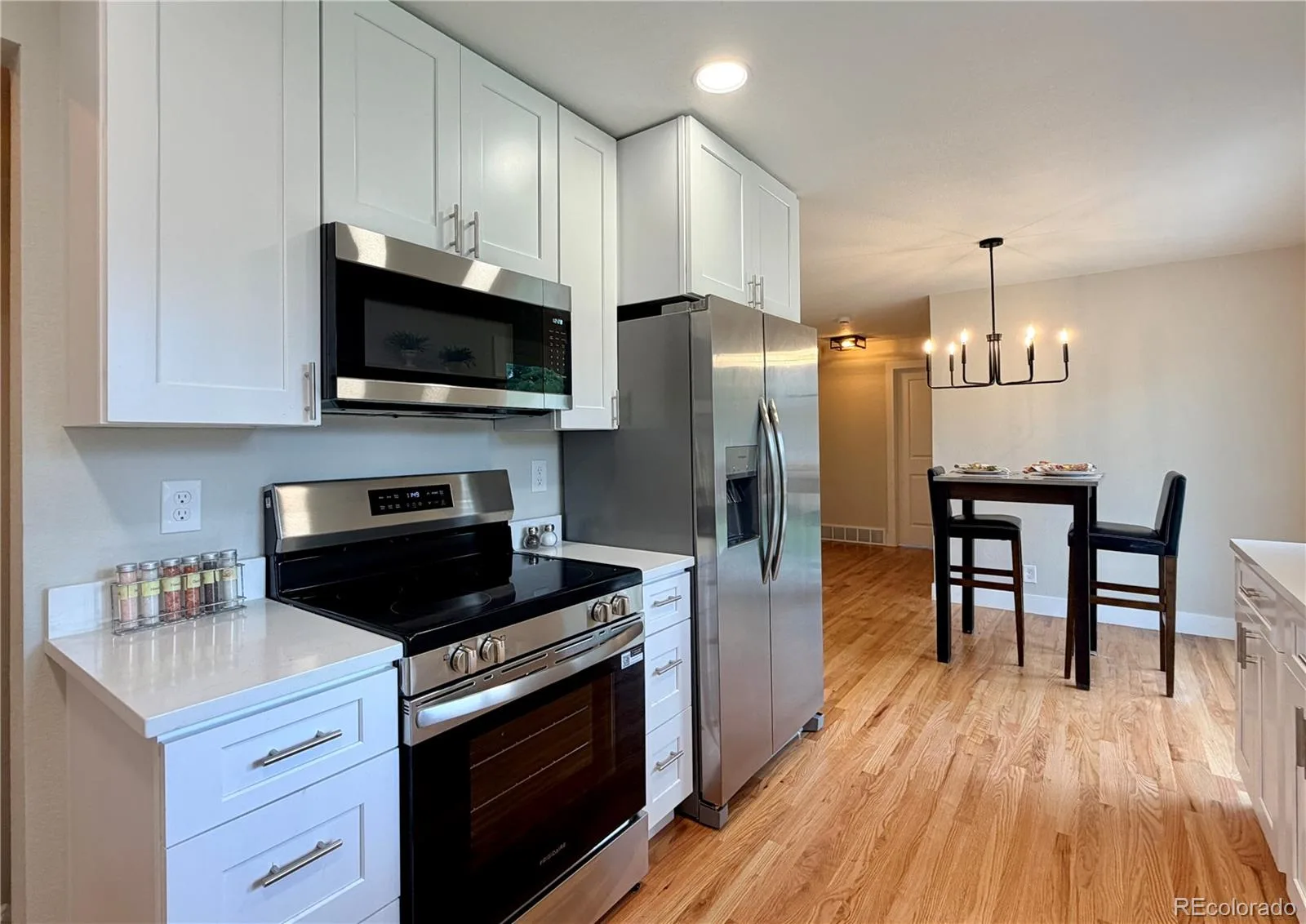 1586 S Dover Court Lakewood CO 80232 | MLS #REC3681068 09242026231654 1600 3