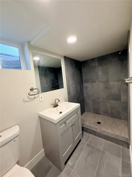 1586 S Dover Court Lakewood CO 80232 | MLS #REC3681068 09242026231654 800 19