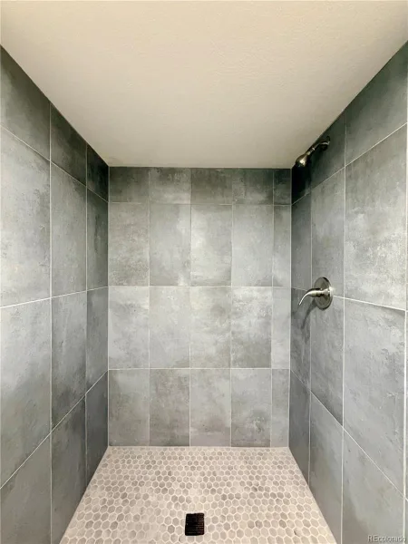 1586 S Dover Court Lakewood CO 80232 | MLS #REC3681068 09242026231654 800 20