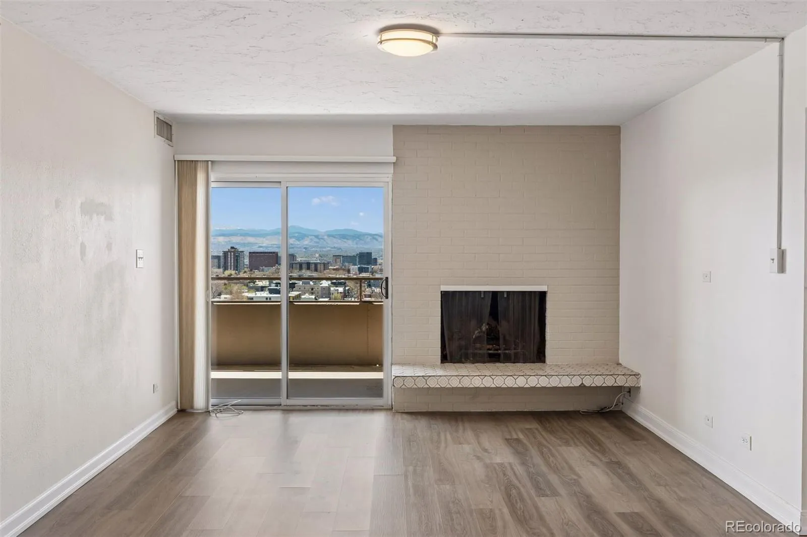 04062026213338 1600 10