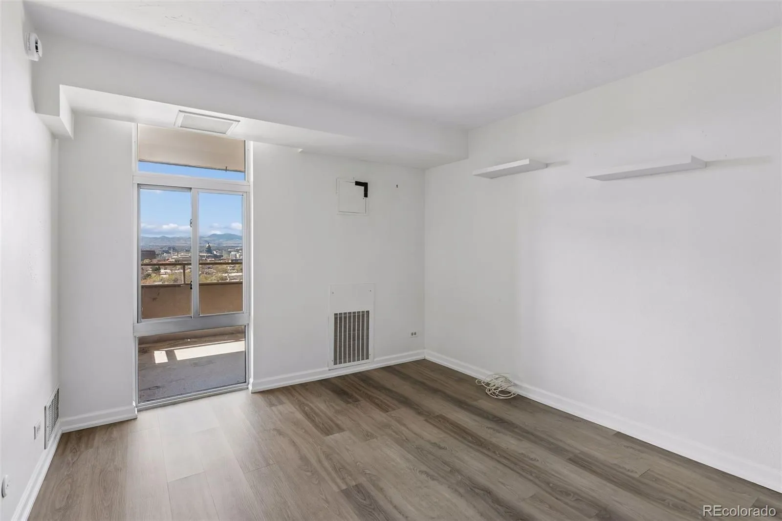 04062026213338 1600 25