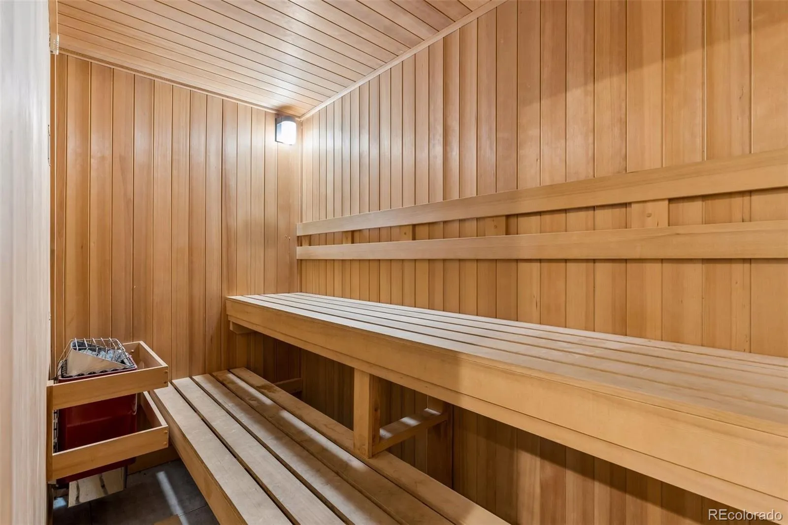 04062026213338 1600 39