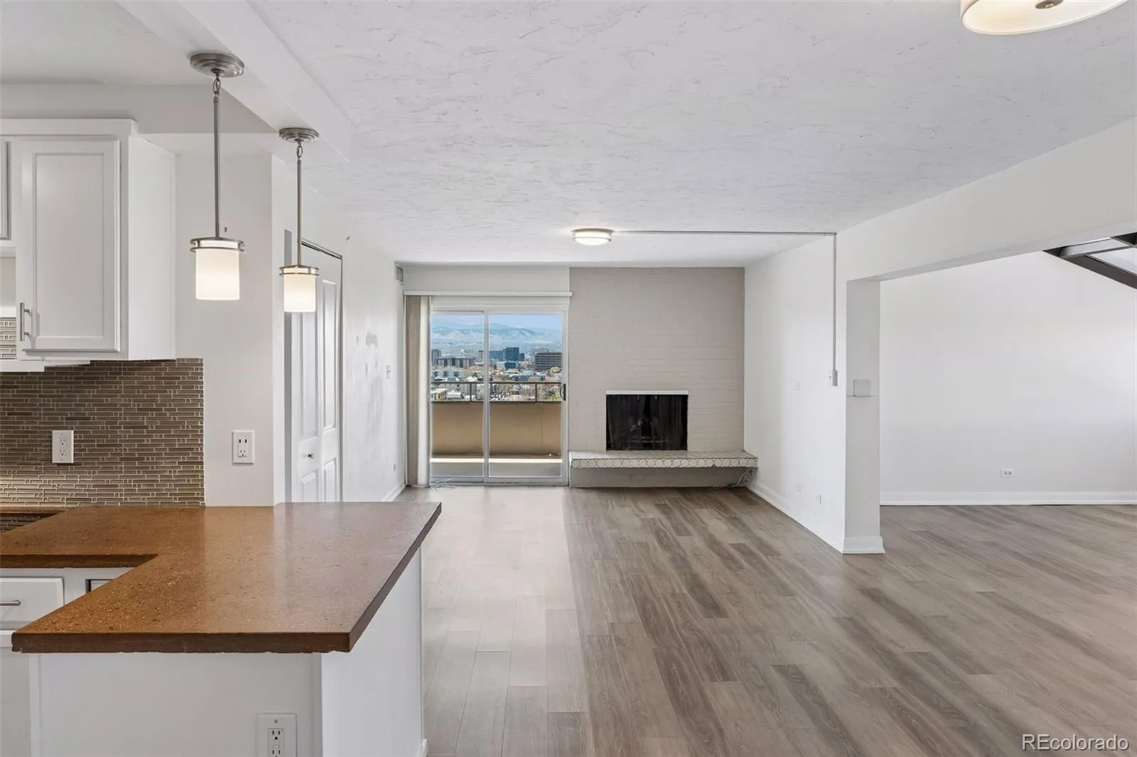 04062026213338 1600 4