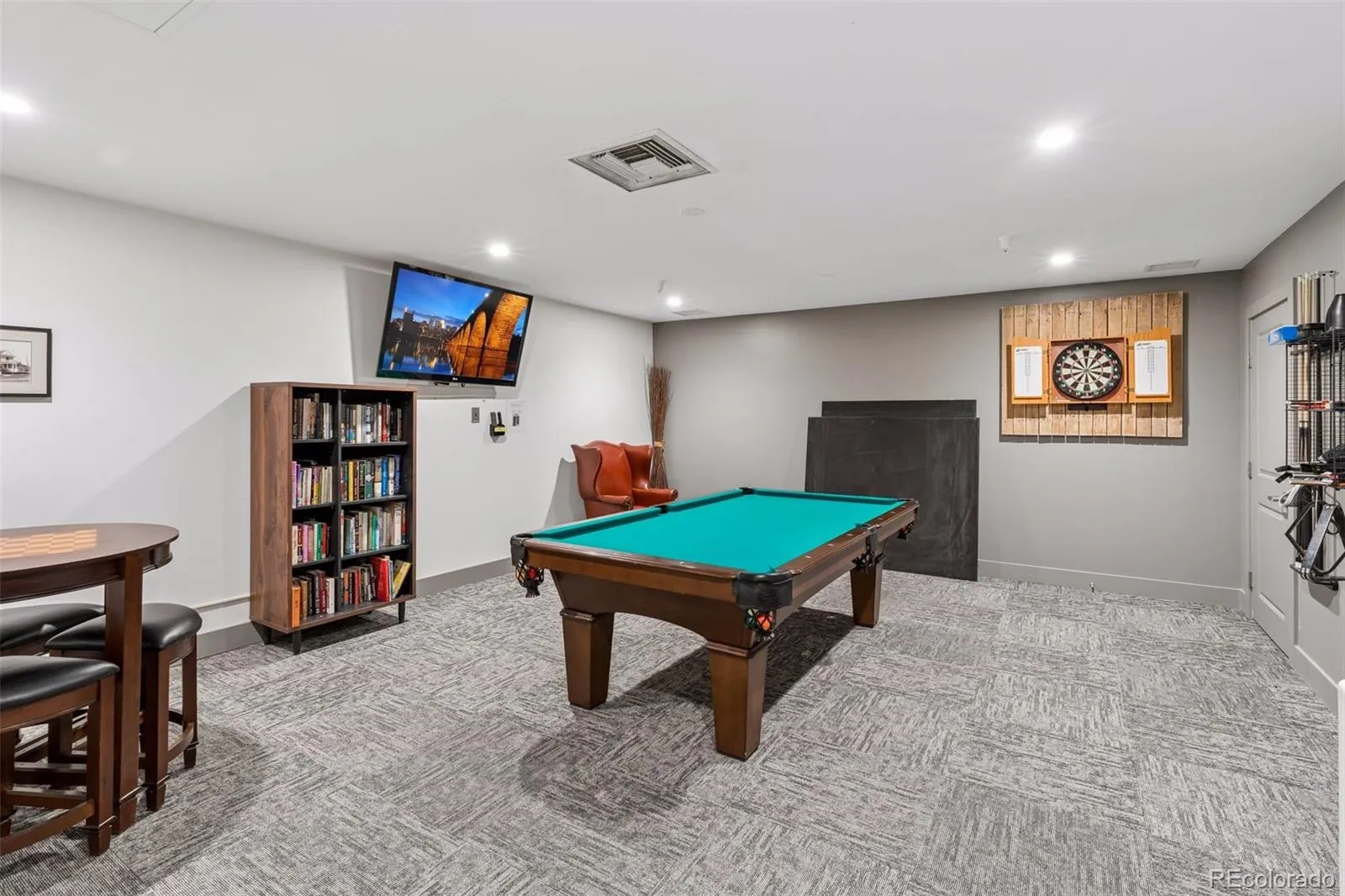 04062026213338 1600 42