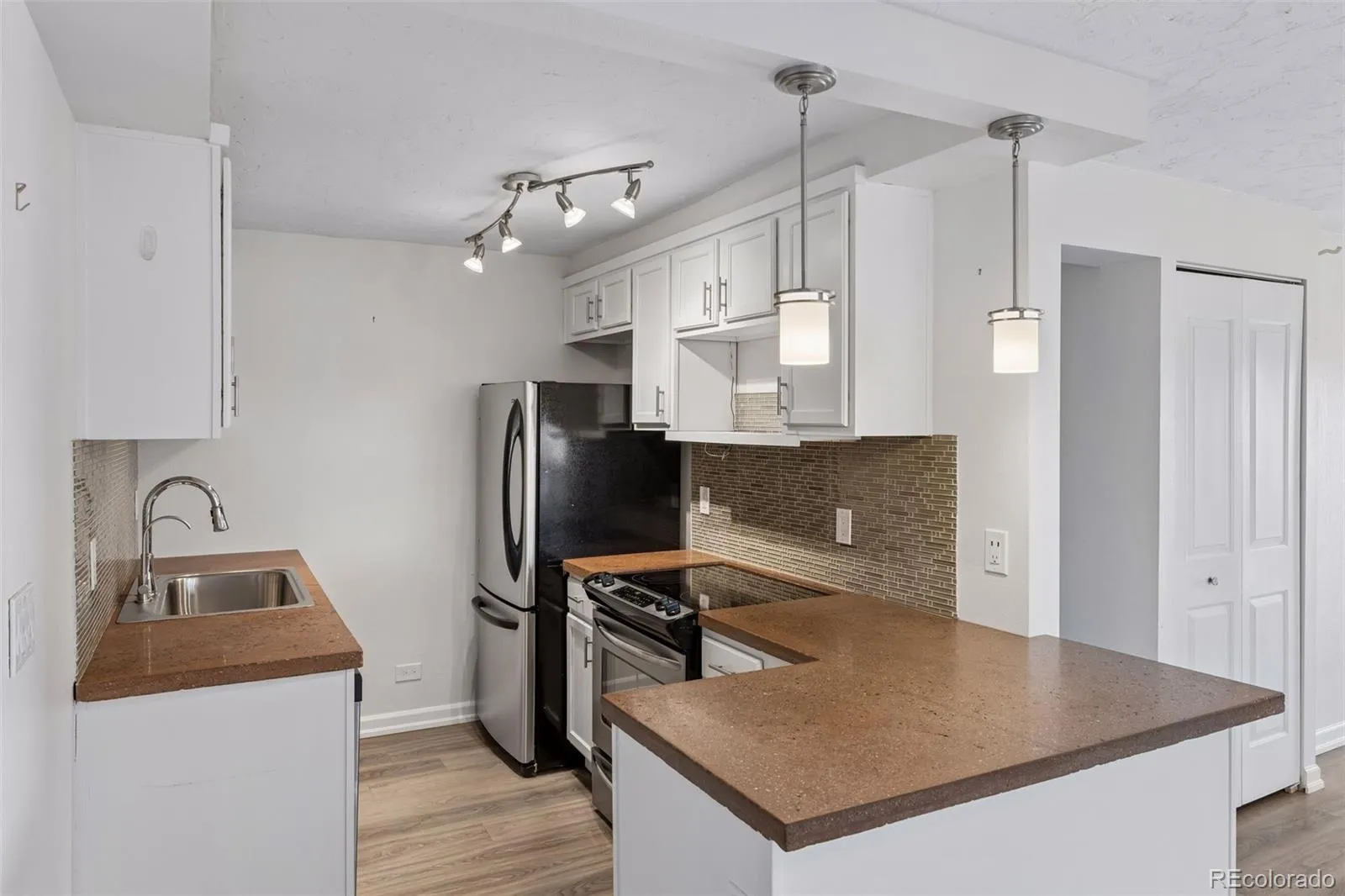 04062026213338 1600 5