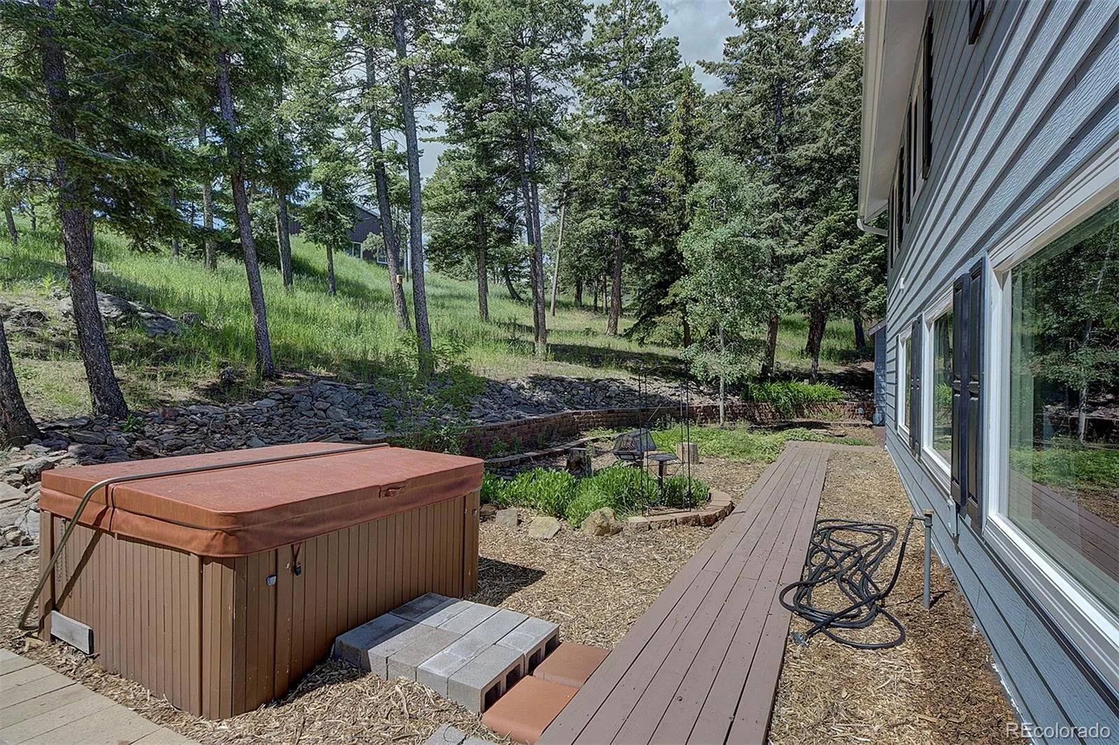 8485 S Doubleheader Ranch Road Morrison CO 80465 | MLS #REC3681639 07022026190818 1600 36