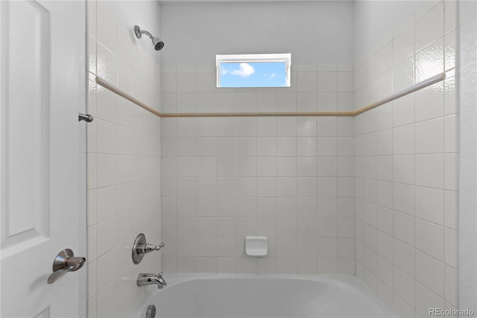 04232026033542 1600 32