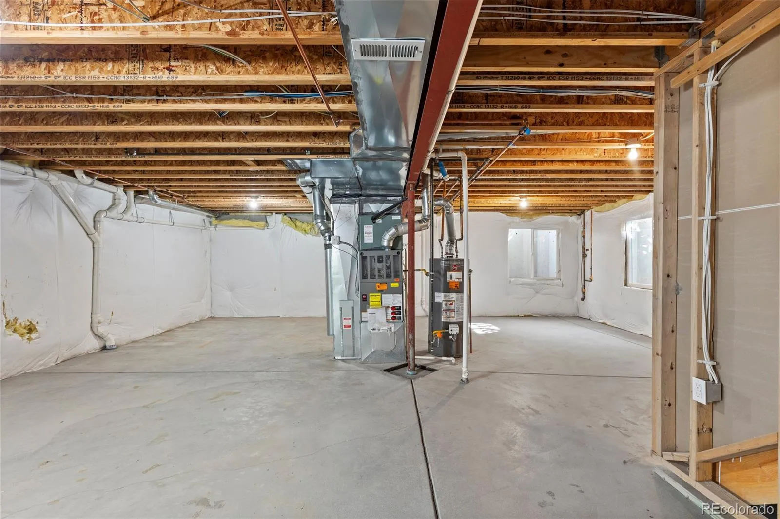 04232026033542 1600 33