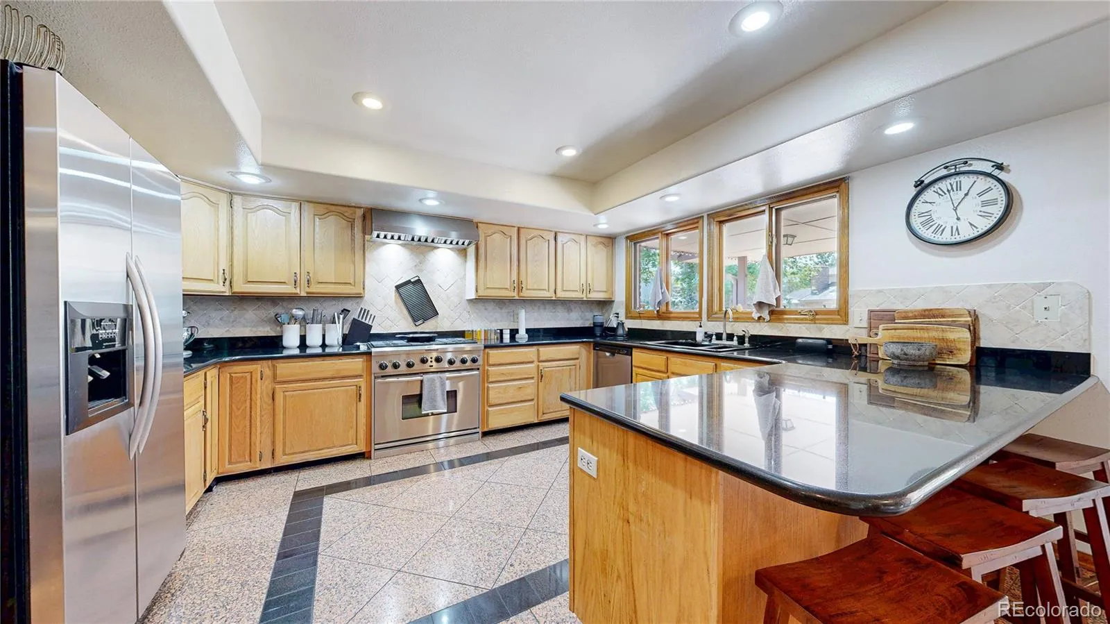 2462 Country Club Loop Denver CO 80234 MLS #REC3684354 05112026174934 1600 15