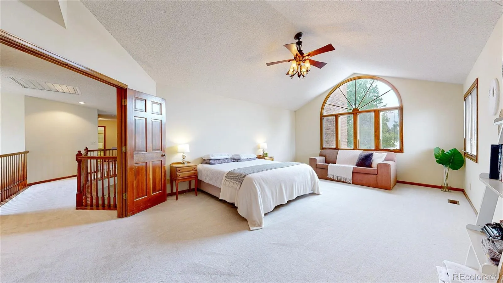 2462 Country Club Loop Denver CO 80234 MLS #REC3684354 05112026174934 1600 18