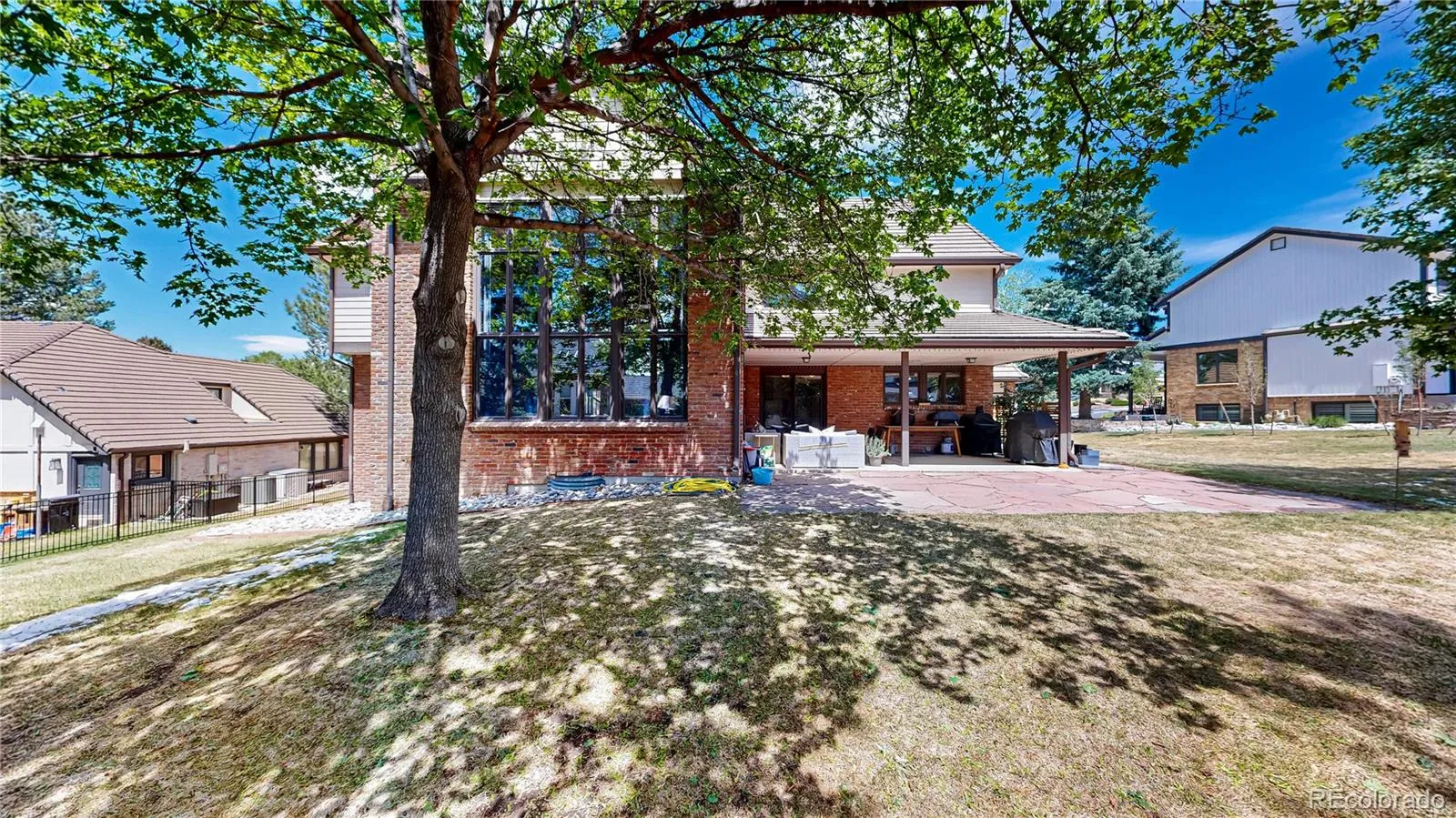 2462 Country Club Loop Denver CO 80234 MLS #REC3684354 05112026174934 1600 36
