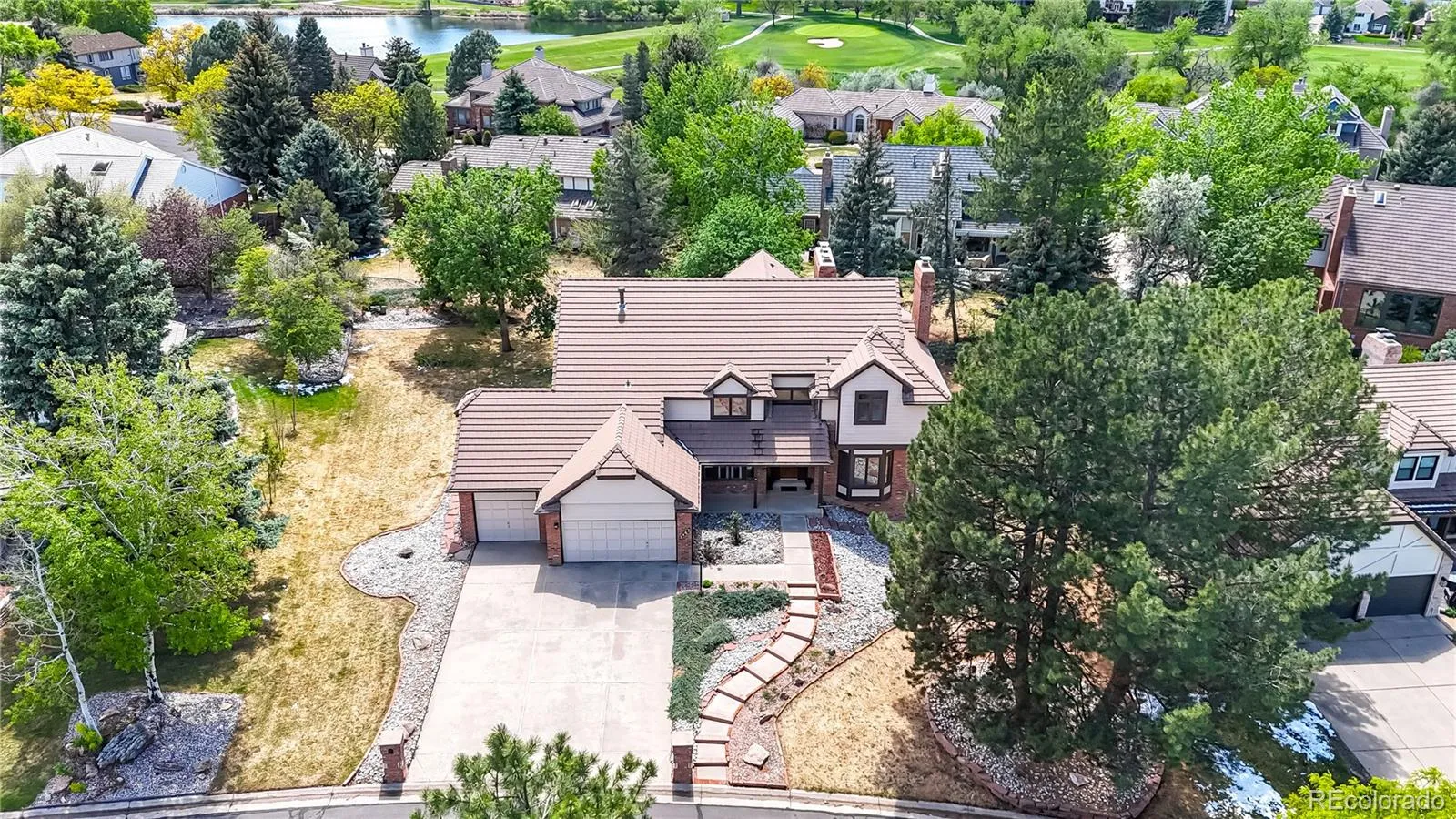 2462 Country Club Loop Denver CO 80234 MLS #REC3684354 05112026174934 1600 40